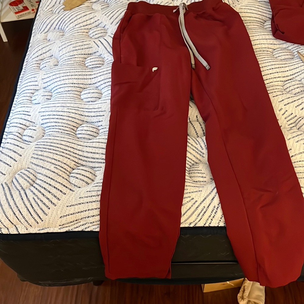 fabletics bottoms only worn once!